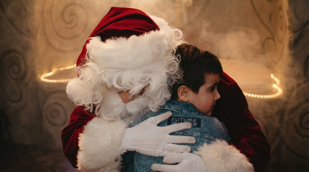 Per il Natale, offriamo spettacoli unici con artisti di strada: trampolieri, sputafuoco, giocolieri, equilibristi, acrobati, bolle di sapone, clown, maghi e tanto altro. Le nostre proposte includono anche parate natalizie con artisti a tema e street band, oltre a allestimenti e musicisti per un'esperienza completa. Scopri le migliori soluzioni già pronte per te, senza stress. Noi siamo pronti, e tu? Scegli il tuo evento natalizio perfetto con noi!