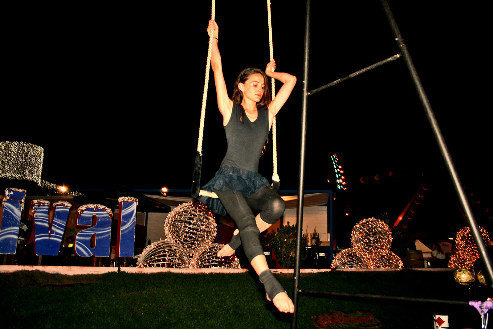 open-circus-puglia-artistidistrada-puglia-spettacoli-circo-piazza (61)