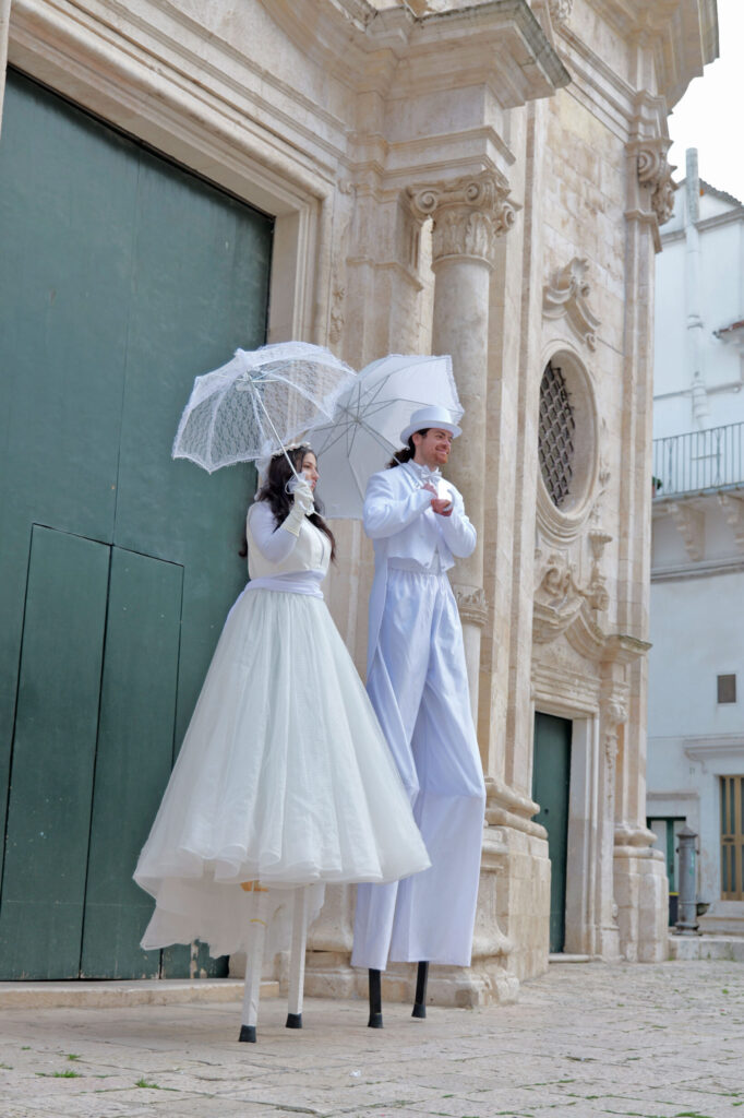 chiesa-sposi-strampolati-bianco