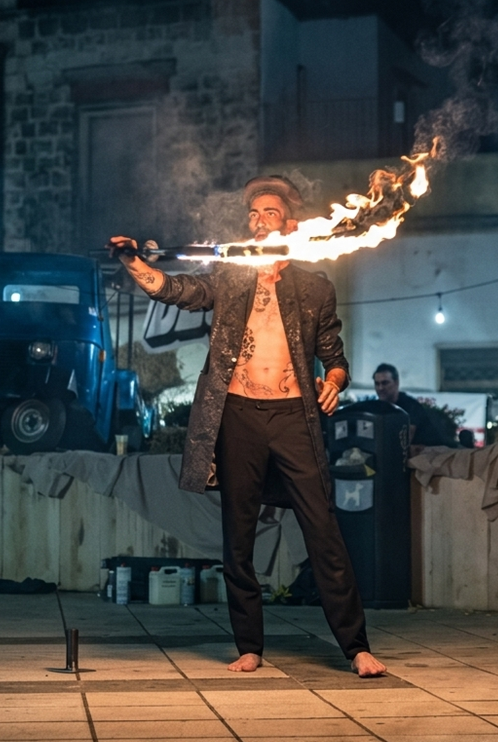 namas-sputafuoco-mangiafuoco-artista-di-strada (2)