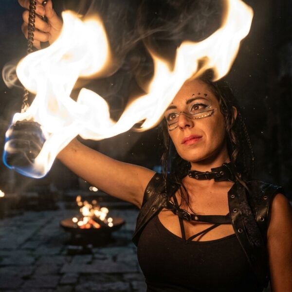 blue-lady-mangia-fuoco-sputafuoco-lecce-brindisi-taranto (5) blue-lady-mangia-fuoco-sputafuoco-lecce-brindisi-taranto (5)