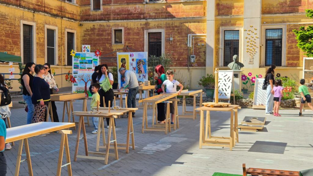 Noleggio giochi in legno in Puglia per feste paesane, sagre, notti bianche, scuole, asili, oratori, RSA e comuni. Giochi medievali, antichi e moderni di abilità, logica, lancio, equilibrio, strategia, memoria e costruzione. Allestimento e assistenza inclusi in tutta la Puglia.
